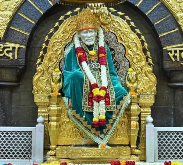 Chhatrapati Sambhajinagar / Aurangabad to Shirdi cabs
